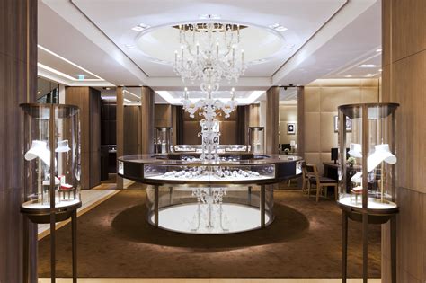 cartier jewelry milano.